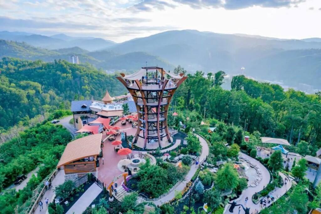Honeymoon Couples Cabin Secluded, Hot Tub, Views سيفيرفيل المظهر الخارجي الصورة
